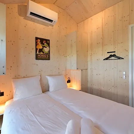 Aparthotel Harbourlodges 4*